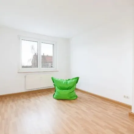 Image 2 - Theodor-Neubauer-Straße 17, 06130 Halle (Saale), Germany - Apartment for rent