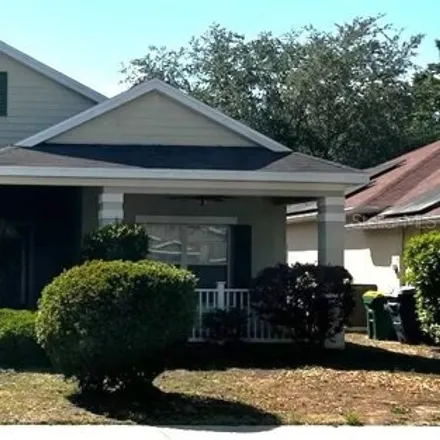 Rent this 3 bed house on 1313 Kellog Drive in Tavares, FL 32278