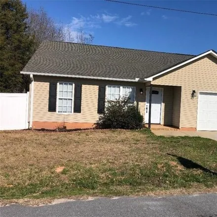 Image 2 - 128 L Street, Williamston, Anderson County, SC 29697, USA - House for sale