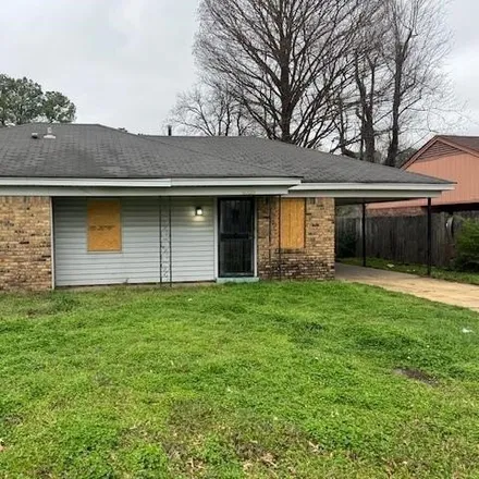 Buy this 3 bed house on 4028 Knight Arnold Road in Memphis, TN 38118