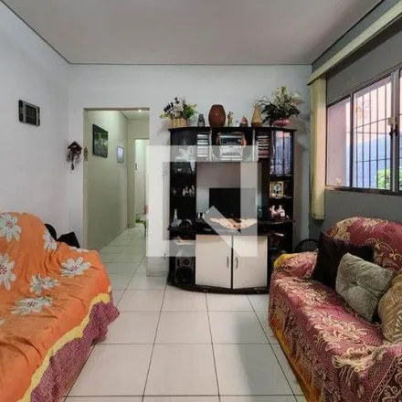 Buy this 3 bed house on Rua Comendador Rodolfo Crespi in Rudge Ramos, São Bernardo do Campo - SP