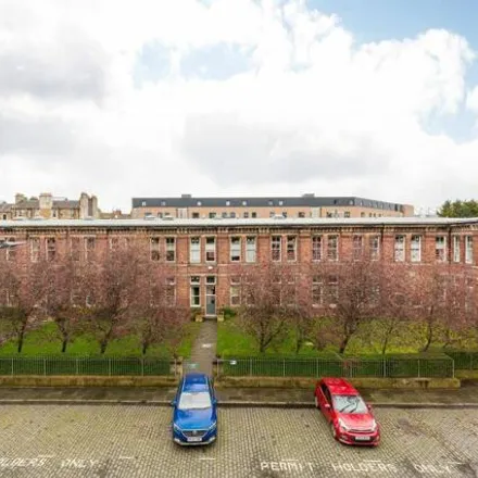 Image 6 - Edina Place, City of Edinburgh, EH7 5RP, United Kingdom - Apartment for sale