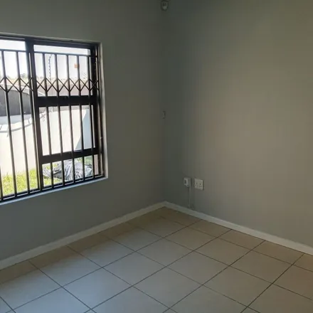 Image 4 - Blombos Crescent, Noordwyk, Gauteng, 1687, South Africa - Apartment for rent