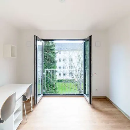 Image 2 - Studio Living, Niederräder Landstraße 78, 60528 Frankfurt, Germany - Apartment for rent
