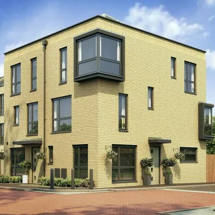 Buy this 3 bed duplex on Prince Regent House in Quayside, Gillingham