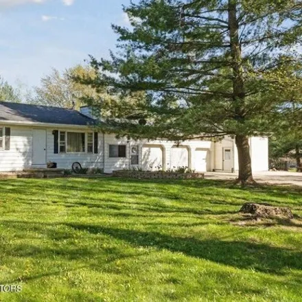 Buy this 3 bed house on 1052 North Gunnell Road in Eaton Rapids Township, MI 48827