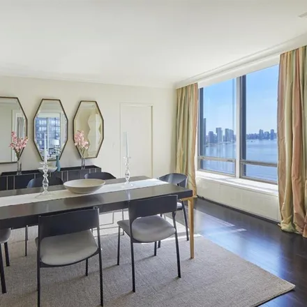 Image 7 - 860 UNITED NATIONS PLAZA 23E in New York - Apartment for sale