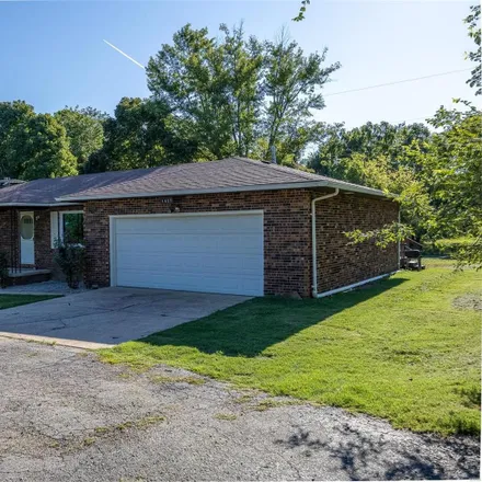 Buy this 3 bed house on 1398 State Highway YY in Lebanon, MO 65536