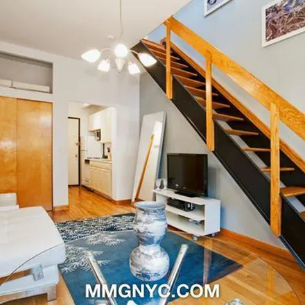Image 4 - 659 10th Avenue, New York, NY 10036, USA - Apartment for rent
