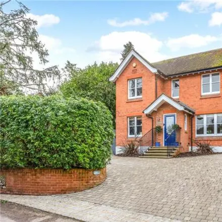 Buy this 4 bed house on Crantock in Cookham Dean Bottom, Cookham Dean