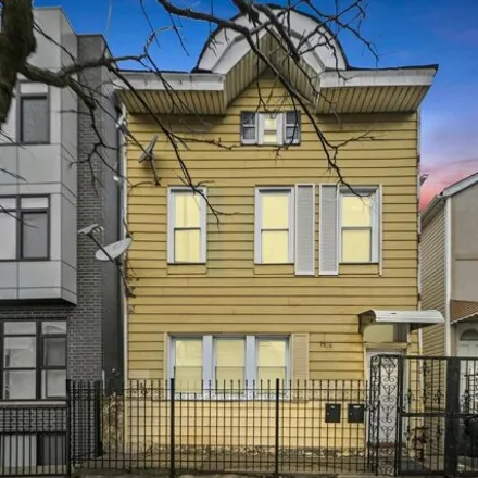 Buy this 4 bed house on 1336 West Cullerton Street in Chicago, IL 60608