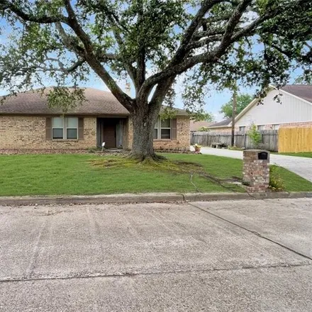 Buy this 4 bed house on 852 Nantucket Drive in Elizabeth, Beaumont