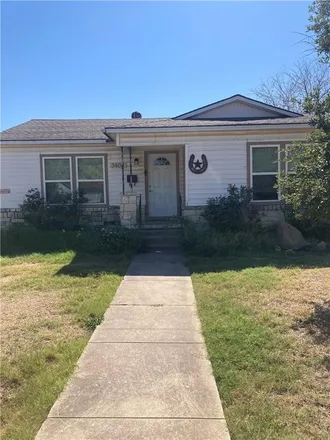 Buy this 3 bed townhouse on 3408 Daughtrey Avenue in Waco, TX 76711