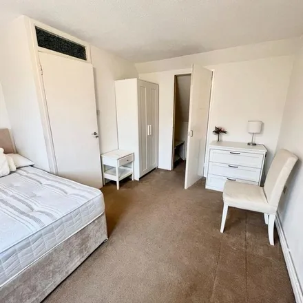 Rent this 2 bed duplex on 88 Mackenzie Road in London, N7 8RE