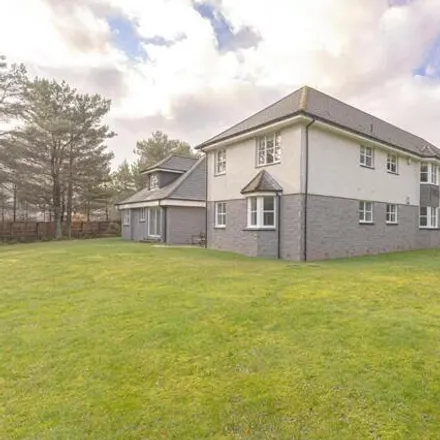 Rent this 3 bed apartment on Windsor Gardens in Gleneagles, PH3 1QE