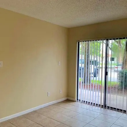 Image 8 - South Luna Court, Hollywood, FL 33021, USA - Apartment for rent