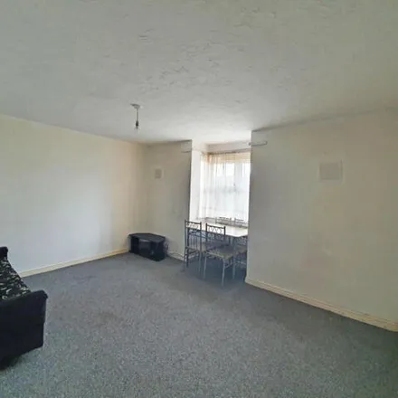 Image 2 - unnamed road, London, IG1 2LN, United Kingdom - Apartment for sale