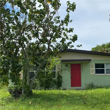 Rent this 2 bed house on 2640 Elmwood Street in Fort Myers, FL 33901