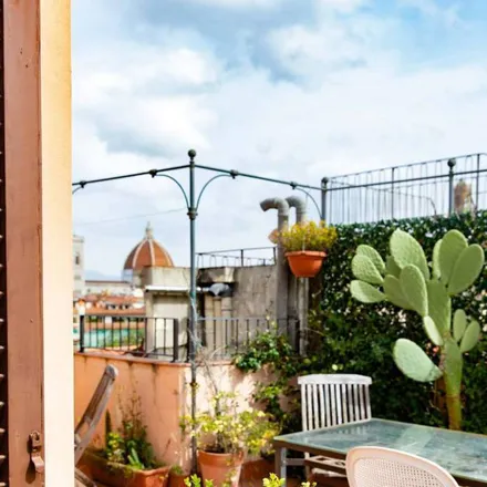 Rent this 2 bed apartment on Via dei Guicciardini 110 R in 50125 Florence FI, Italy