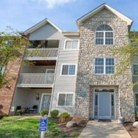 Buy this 2 bed condo on Barren River Drive in Erlanger, KY 41018