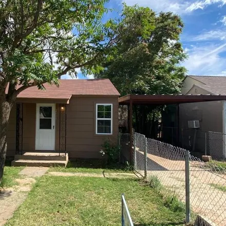 Rent this 2 bed house on 2637 1st Street in Lubbock, TX 79415