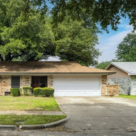 Buy this 4 bed house on 709 Melinda Drive in Mesquite, TX 75149