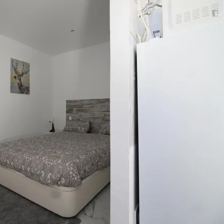 Rent this studio apartment on Madrid in Calle de Ramón Luján, 2