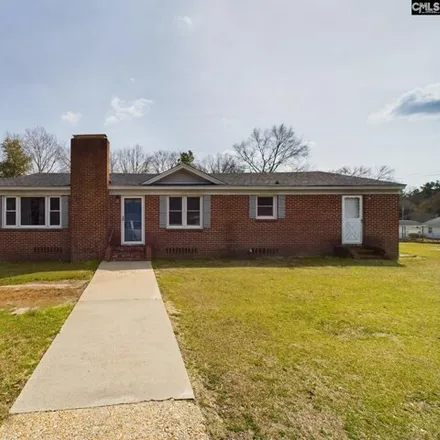 Buy this 3 bed house on 1991 Barfield in Kershaw County, SC 29020
