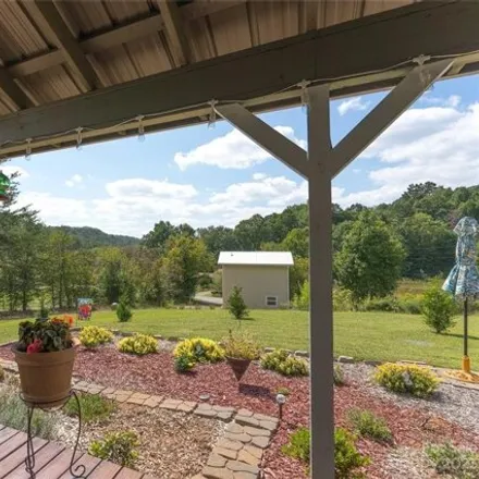 Image 7 - 27 Morning Mist, Clay County, NC 28904, USA - House for sale