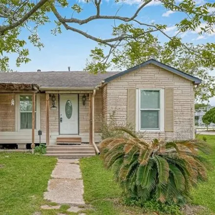 Image 1 - 467 East B Street, Bay Shore Park, La Porte, TX 77571, USA - House for sale