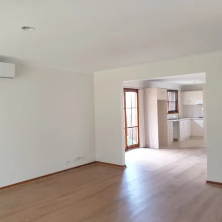 Image 2 - Oakleigh Road, Carnegie VIC 3163, Australia - Apartment for rent