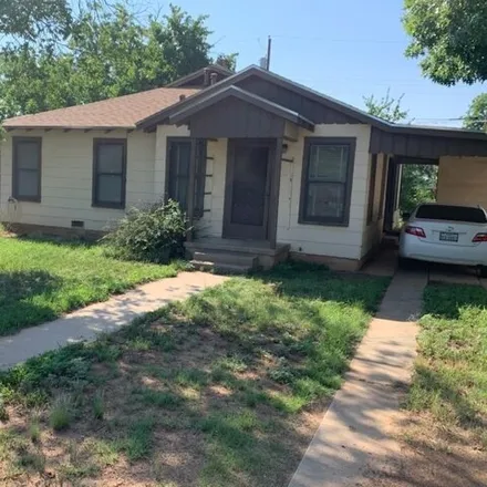 Buy this 2 bed house on 2036 Walnut Street in San Angelo, TX 76901