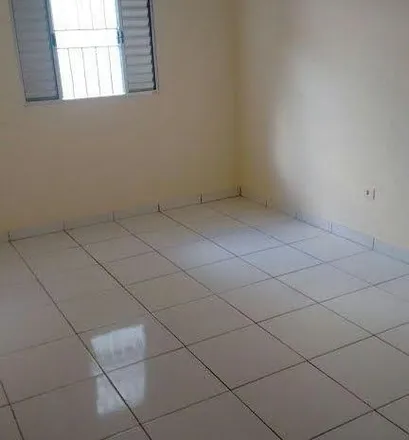 Rent this 1 bed house on Rua Sidnei Góes in Vila Quitauna, Osasco - SP