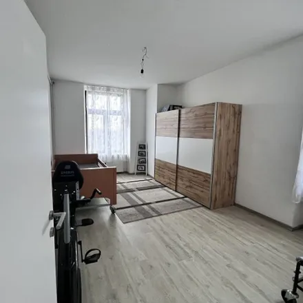 Rent this 4 bed apartment on Kärntner Straße 9 in 8020 Graz, Austria