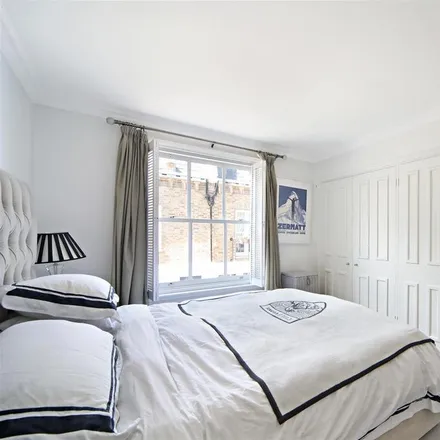 Image 4 - 13 Redcliffe Mews, London, SW10 9JT, United Kingdom - Apartment for rent