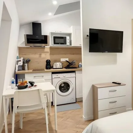 Rent this studio apartment on 02100 Saint-Quentin