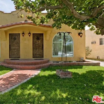 Rent this 1 bed house on 2876 Potomac Avenue in Los Angeles, CA 90016