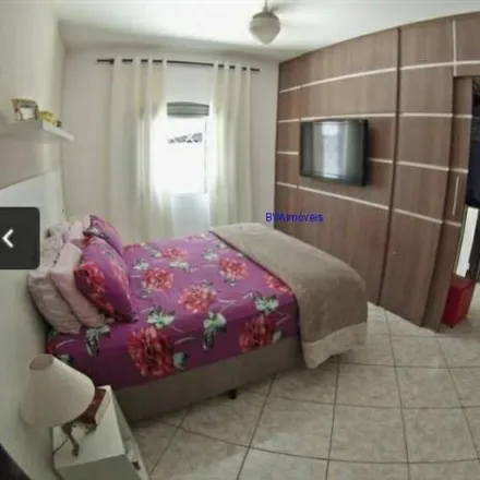 Buy this 3 bed house on Rua Joana Maria Correa Laranjeira in Jardim Veneza, São José dos Campos - SP