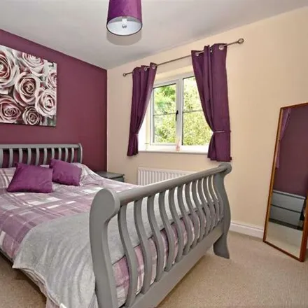 Image 8 - Danesbrook, Heathton, WV5 7BB, United Kingdom - House for sale