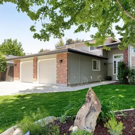 Buy this 3 bed house on 4832 North Fieldcrest Place in Boise, ID 83704