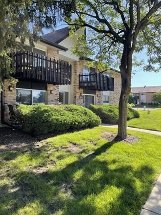 Buy this 2 bed condo on 15a Kingery Quarter St Unit 103 in Willowbrook, Illinois