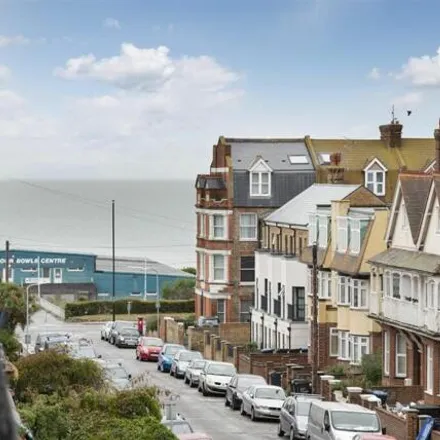 Image 2 - Surrey Road, Cliftonville West, Margate, CT9 2JT, United Kingdom - Room for rent