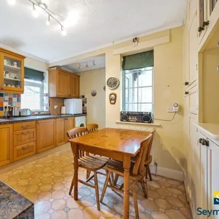 Image 3 - West Meads, Guildford, GU2 7SR, United Kingdom - House for sale