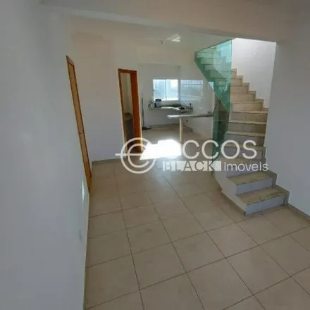 Buy this 3 bed apartment on Rua Alberto Alves Cabral 963 in Segismundo Pereira, Uberlândia - MG