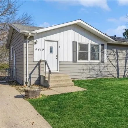 Buy this 3 bed house on 4399 Southeast 6th Street in Des Moines, IA 50315