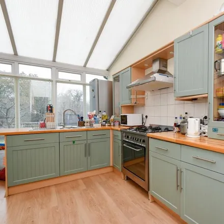 Rent this 3 bed house on 84 Chanctonbury Way in London, N12 7AD