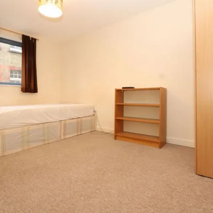 Rent this 3 bed apartment on 73 Epping Close in Millwall, London