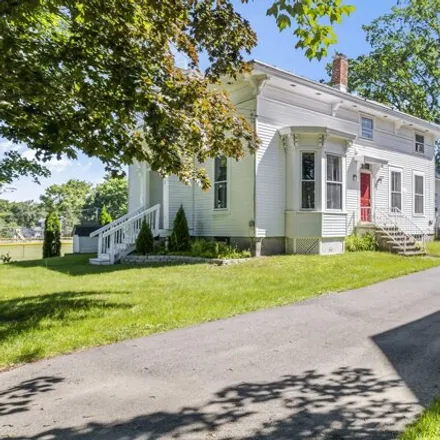 Buy this 5 bed house on 3 Alexander Reed Rd in Richmond, Maine