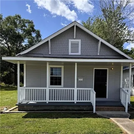 Buy this 2 bed house on First Baptist Church in Avenue G, Bogalusa