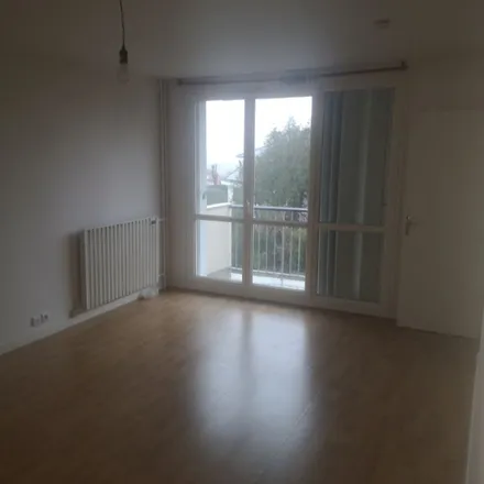 Rent this 1 bed apartment on 28 Avenue des Charmilles in 93160 Noisy-le-Grand, France